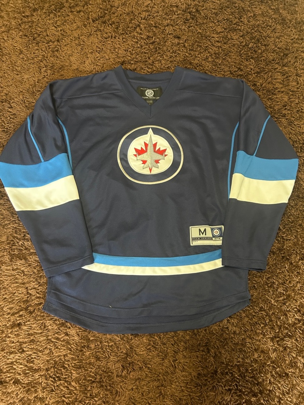 Winnipeg Jets Men’s Hockey Jersey/Sweater